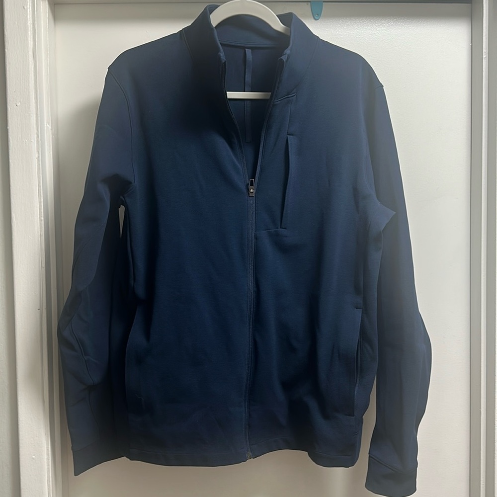 Lululemon Sojourn jacket Men’s large Navy casual track Like New